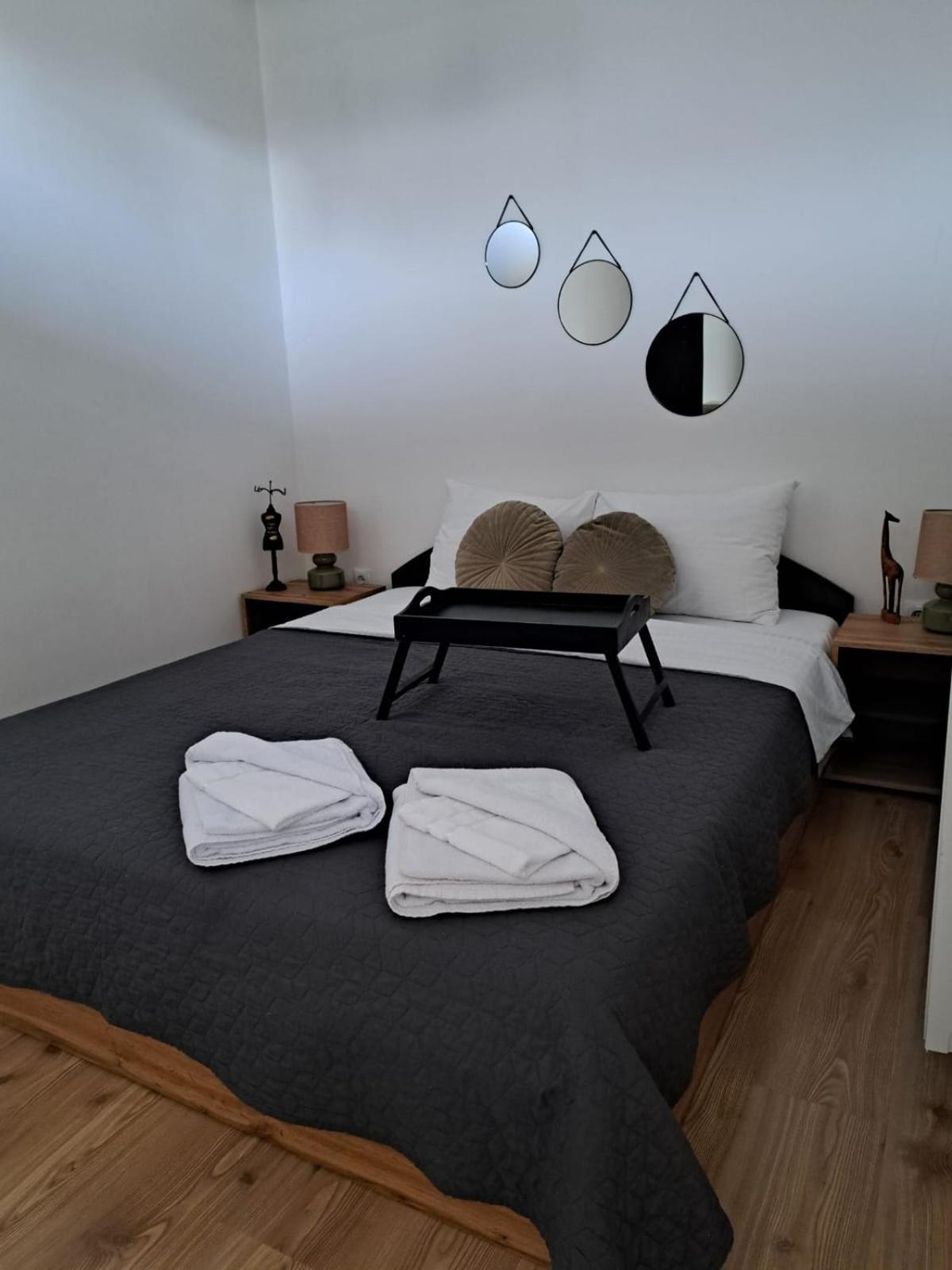 Free Garage In The Center-Delicia 4 Studio! Σίμπιου Εξωτερικό φωτογραφία