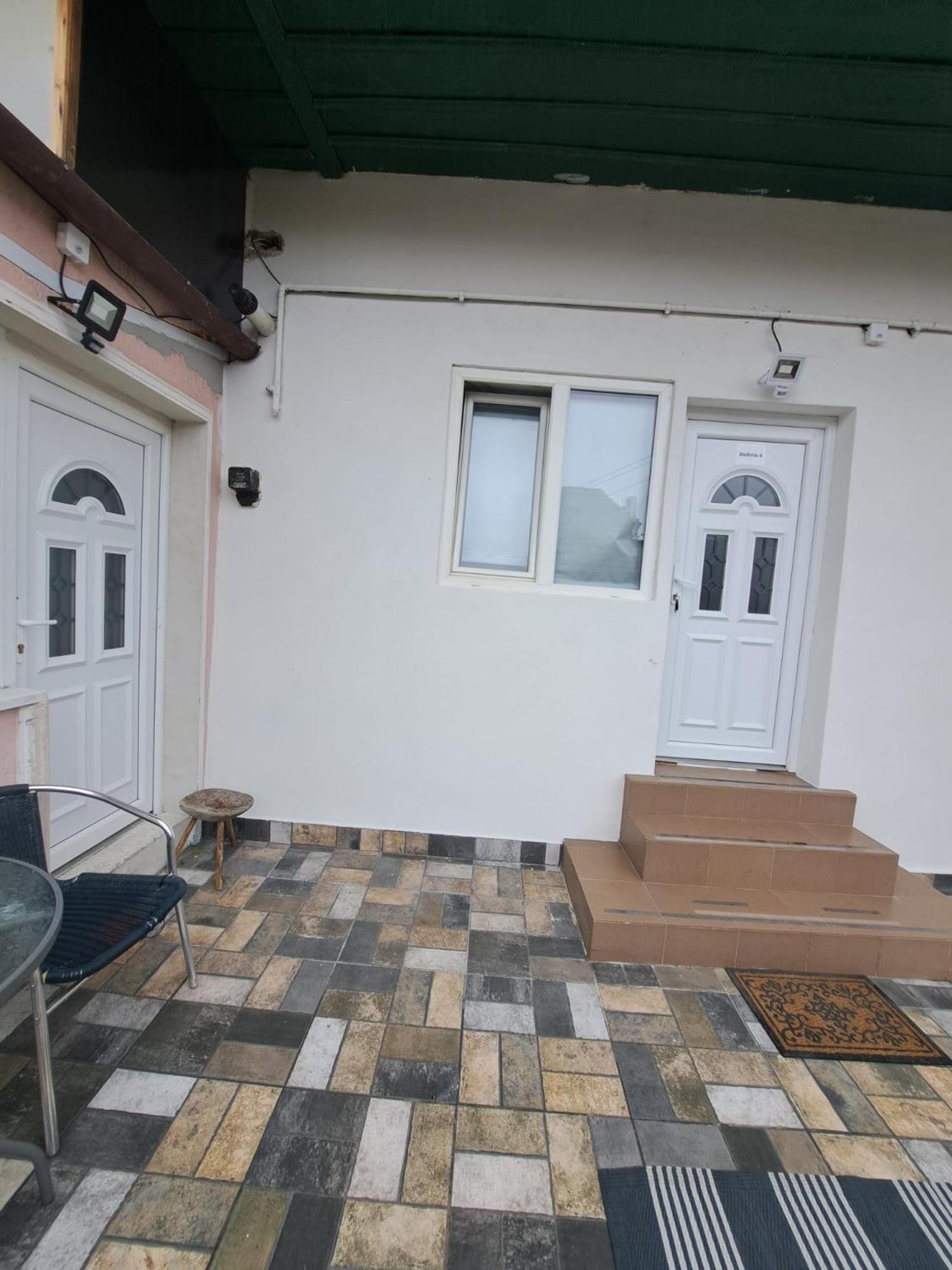 Free Garage In The Center-Delicia 4 Studio! Σίμπιου Εξωτερικό φωτογραφία