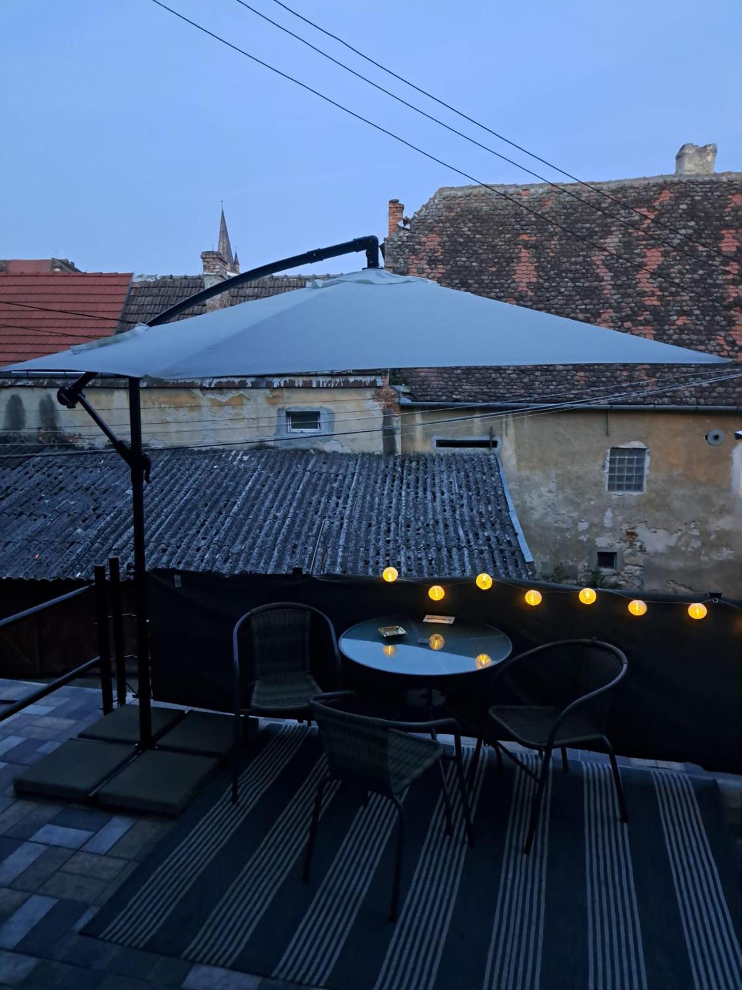 Free Garage In The Center-Delicia 4 Studio! Σίμπιου Εξωτερικό φωτογραφία
